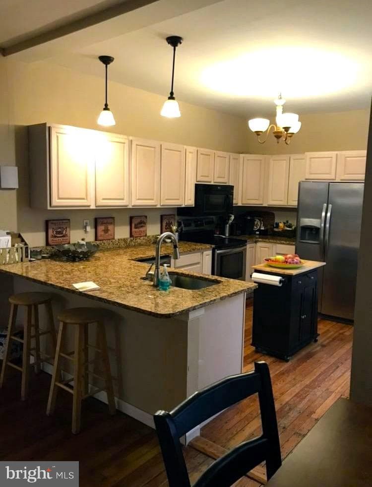 5534 Ridge Avenue photo 9