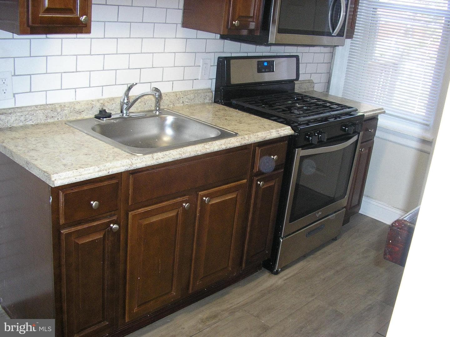 6227 Addison Street photo 2