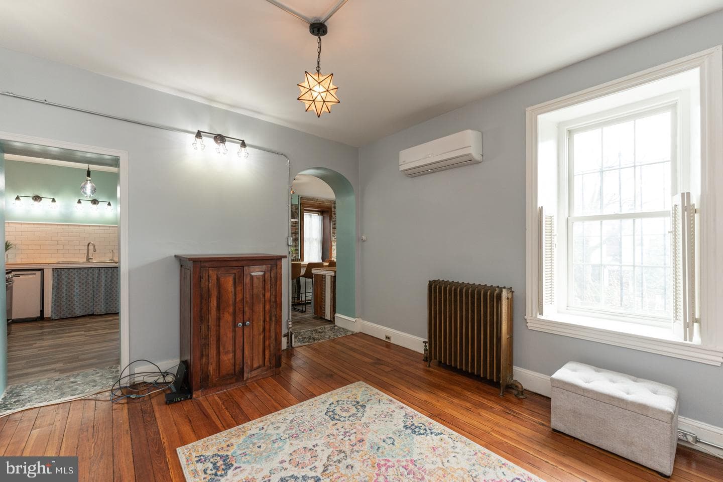 3401 Ainslie Street photo 13