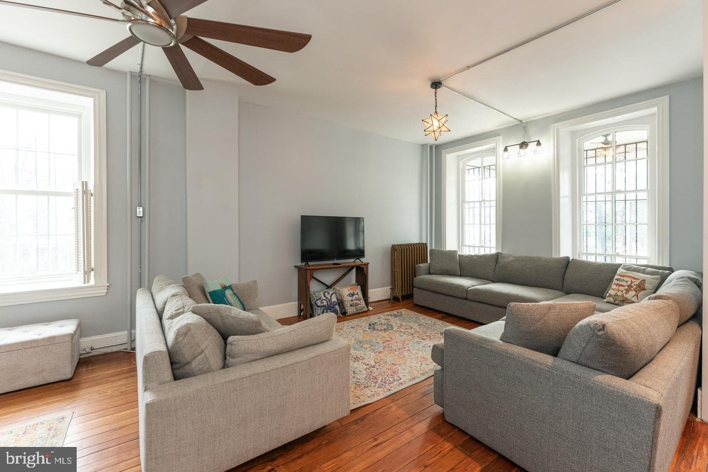 3401 Ainslie Street photo 15