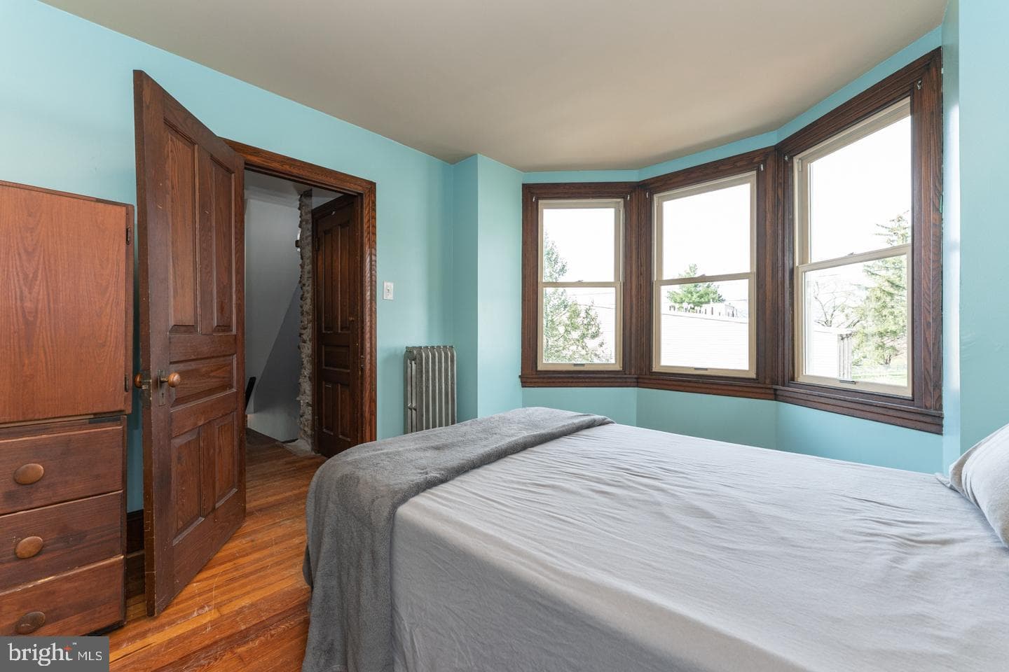 3401 Ainslie Street photo 30
