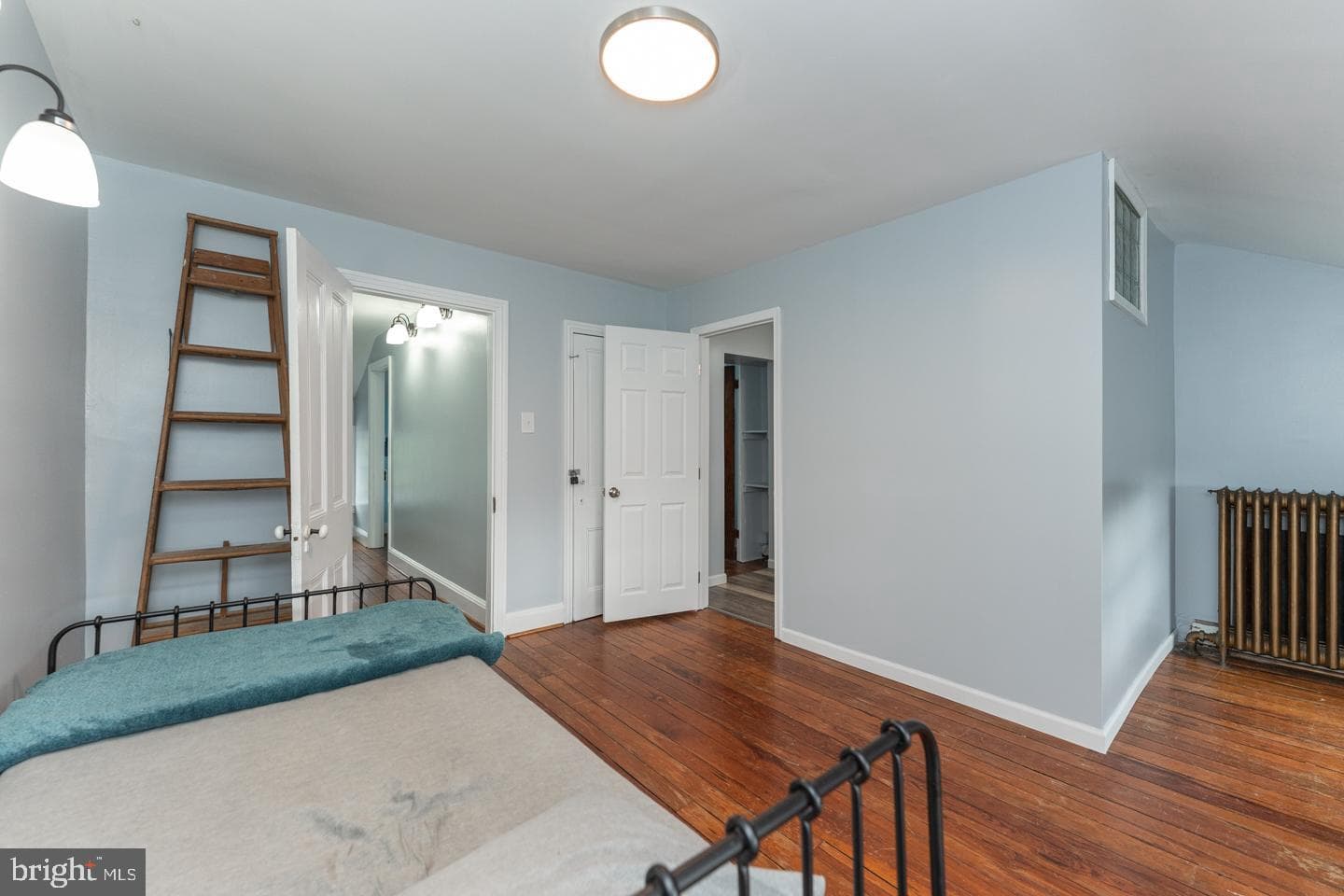 3401 Ainslie Street photo 52