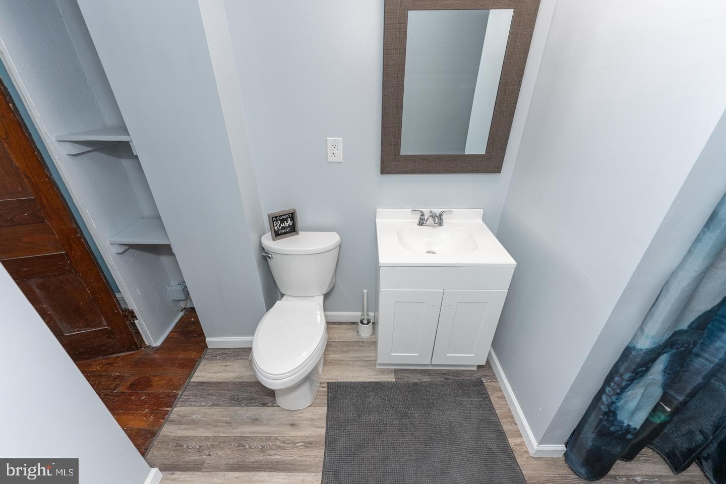 3401 Ainslie Street photo 56