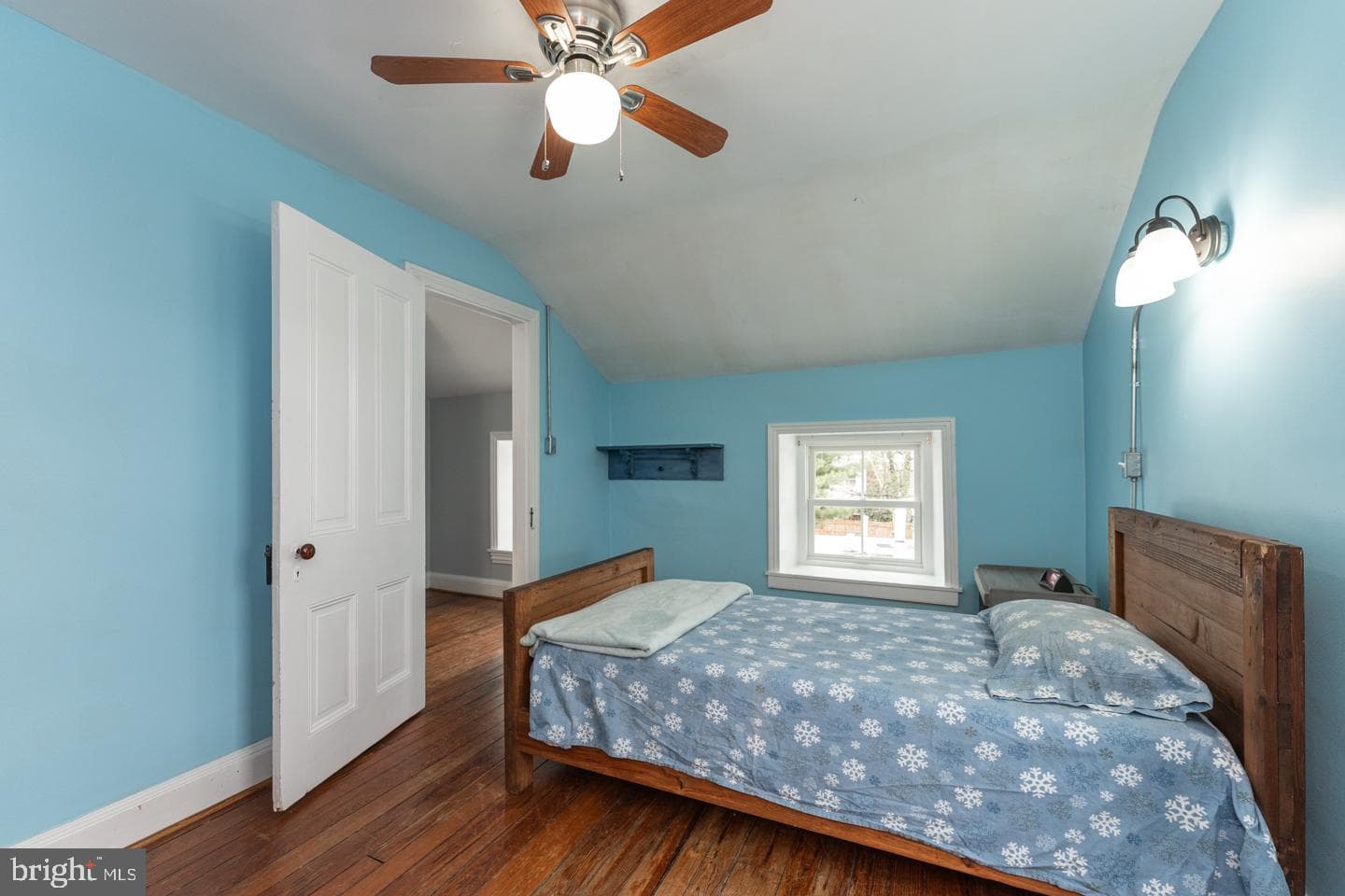 3401 Ainslie Street photo 57