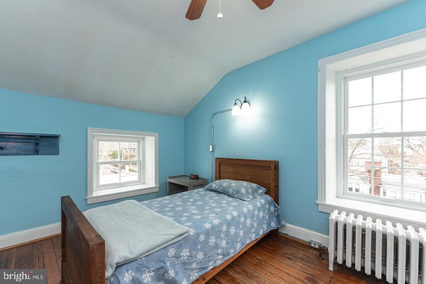3401 Ainslie Street photo 58