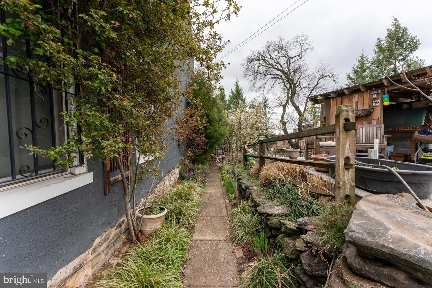 3401 Ainslie Street photo 62