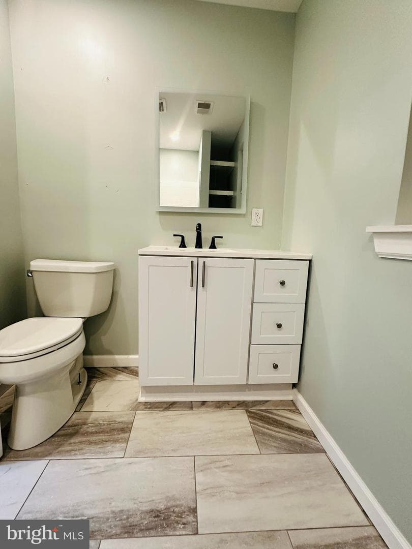 2758 Plum Street photo 11