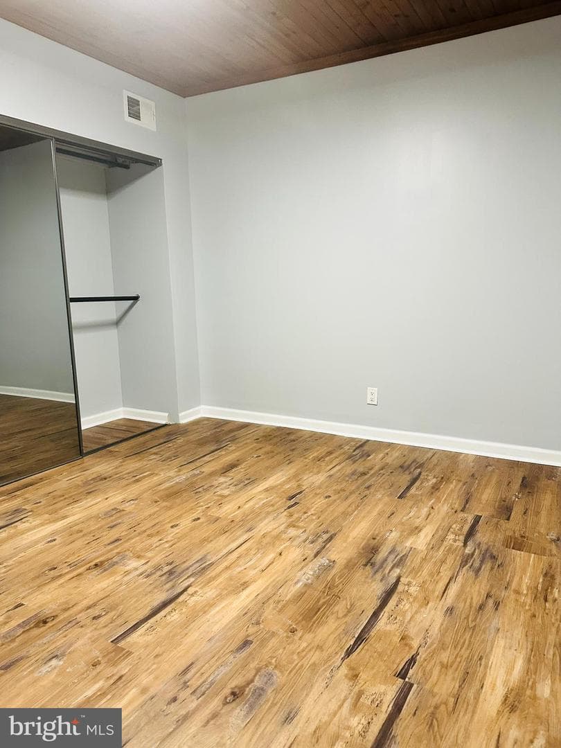 2758 Plum Street photo 17