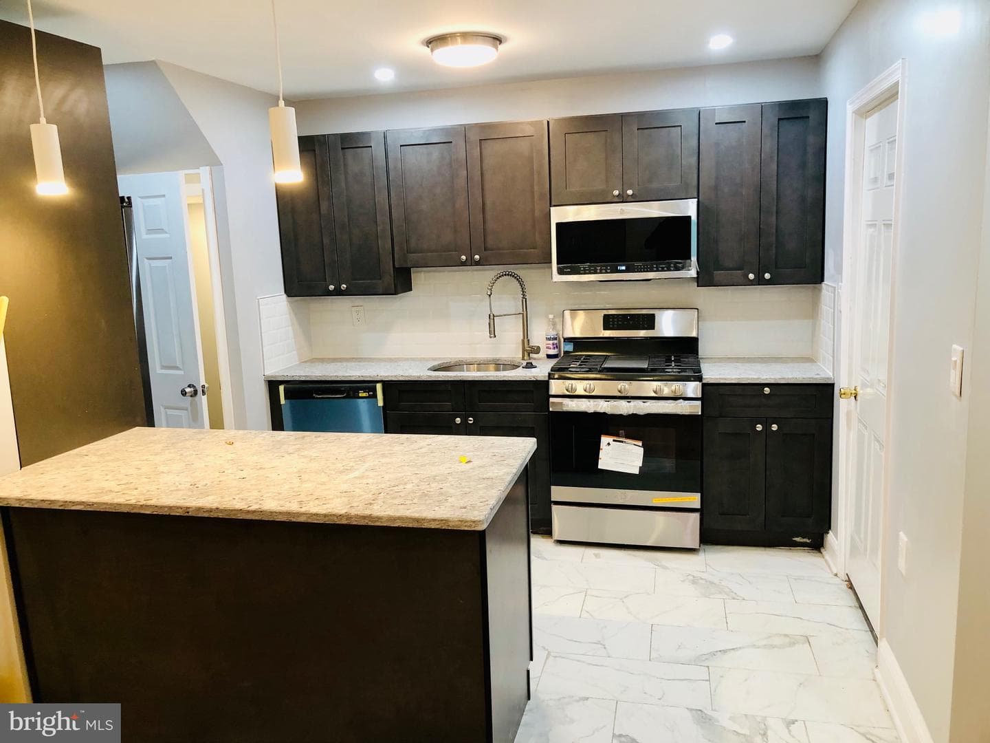 6442 Limekiln Pike photo 20
