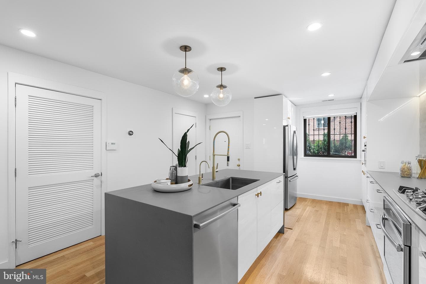 807 Addison Street #a photo 10