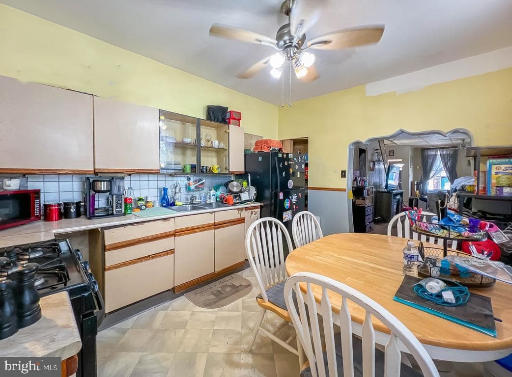 1345 E Eyre Street photo 11