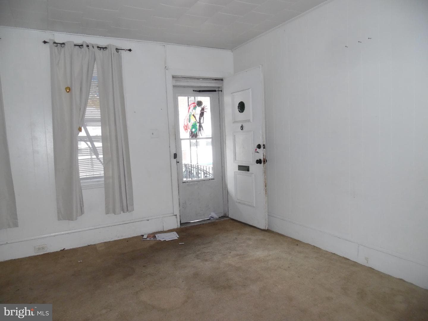 1720 N Lindenwood Street photo 4