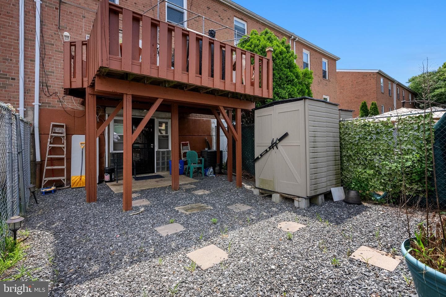 8029 Buist Avenue photo 3