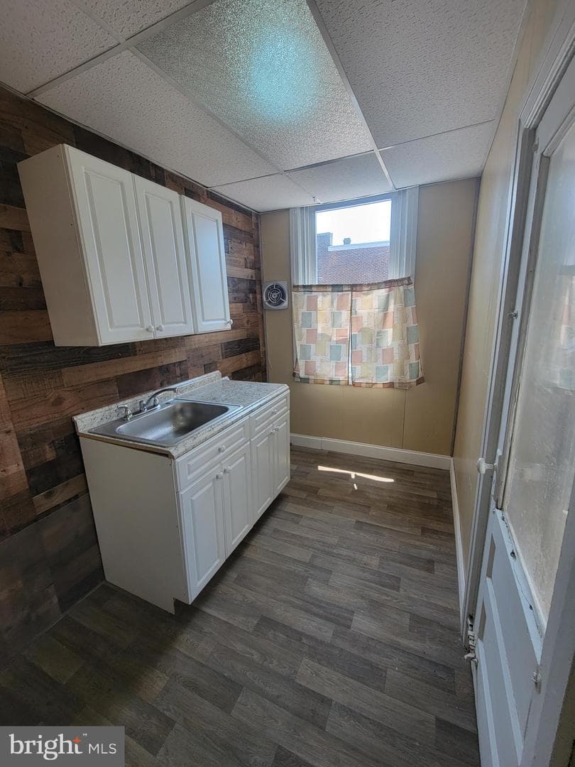 5243 Burton Street photo 14