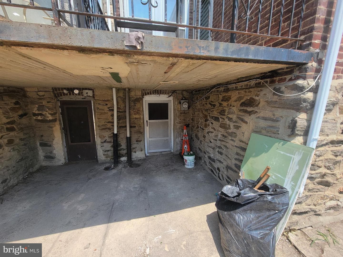 5243 Burton Street photo 24