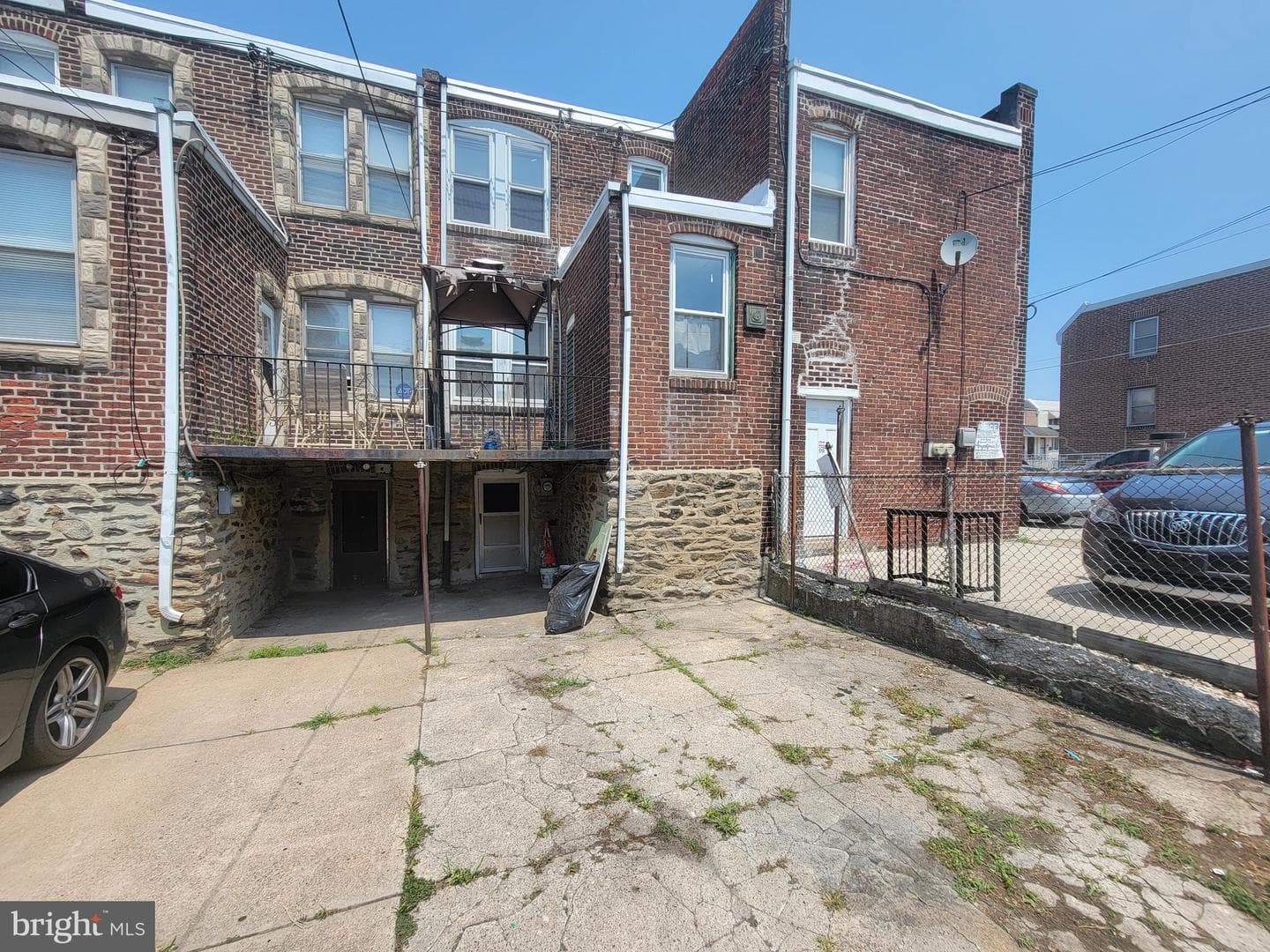 5243 Burton Street photo 27