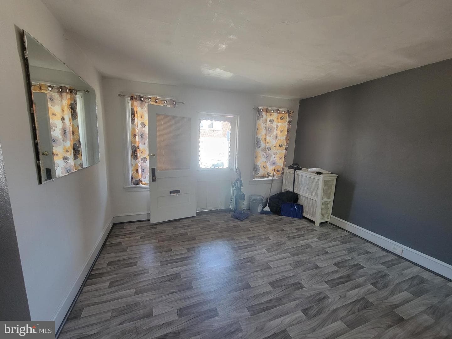 5243 Burton Street photo 4