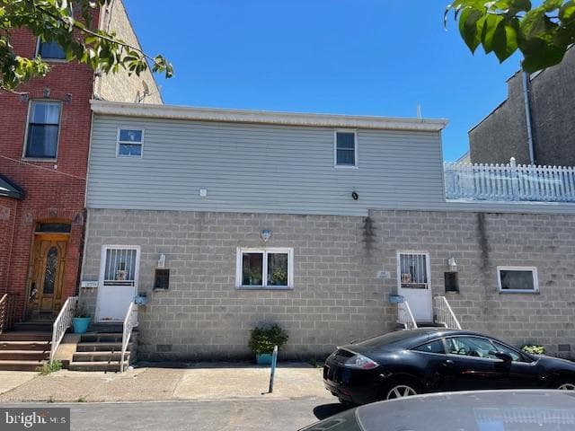1307 S 6th Street photo 2