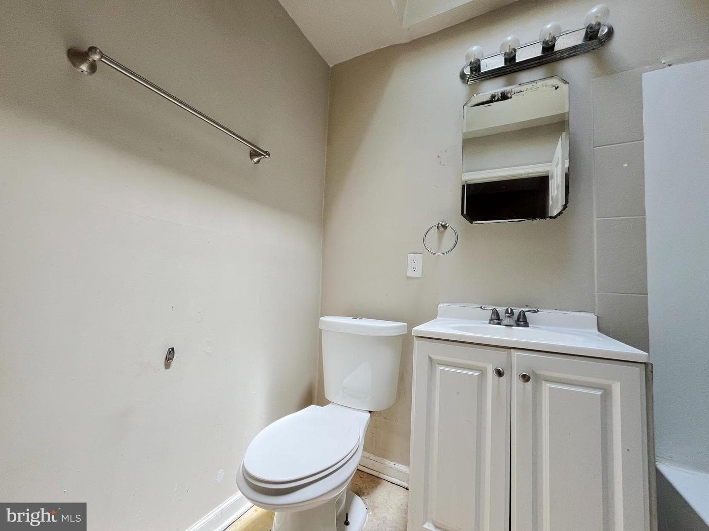 1903 72nd Avenue photo 10