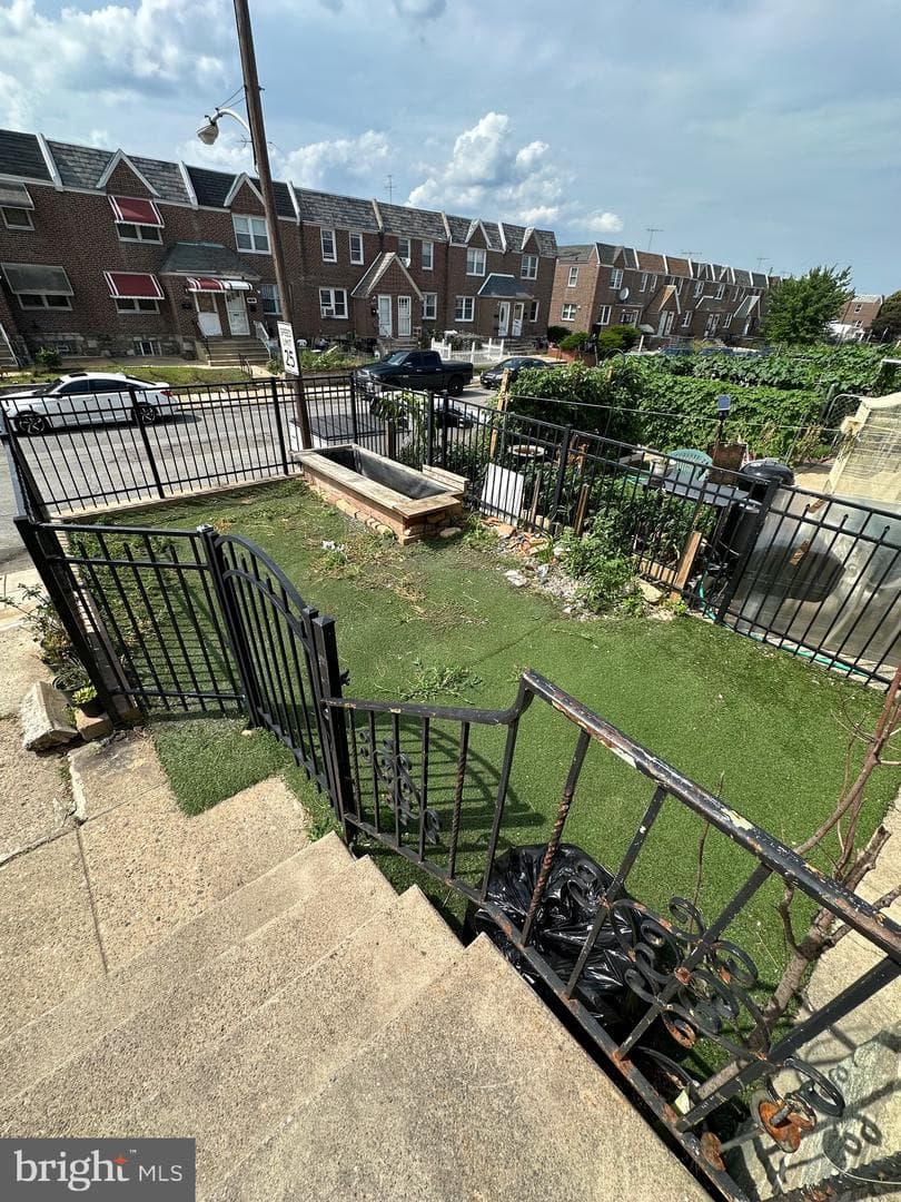 6615 Eastwood Street photo 3