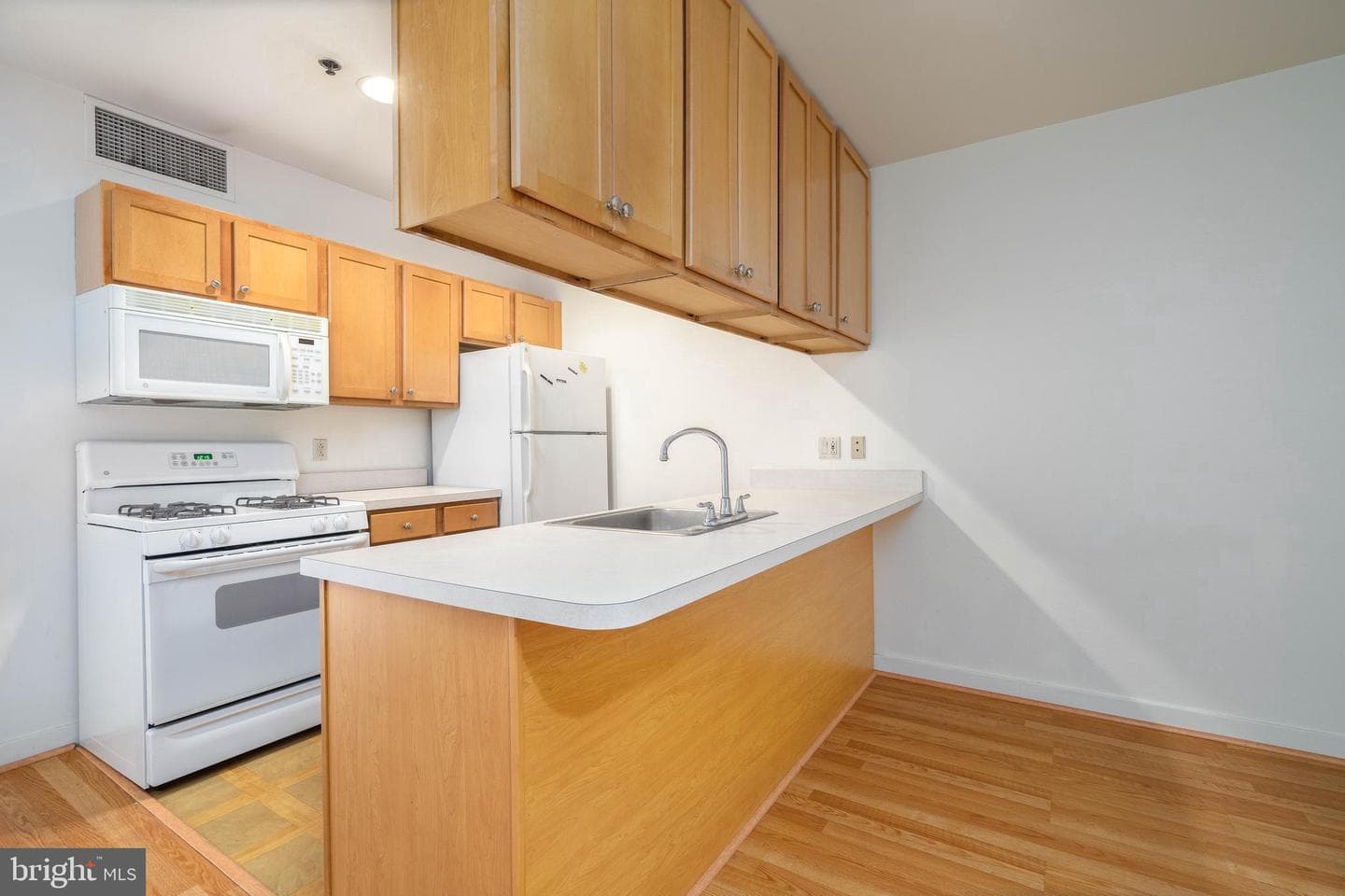 1100 Vine St # 415 photo 5
