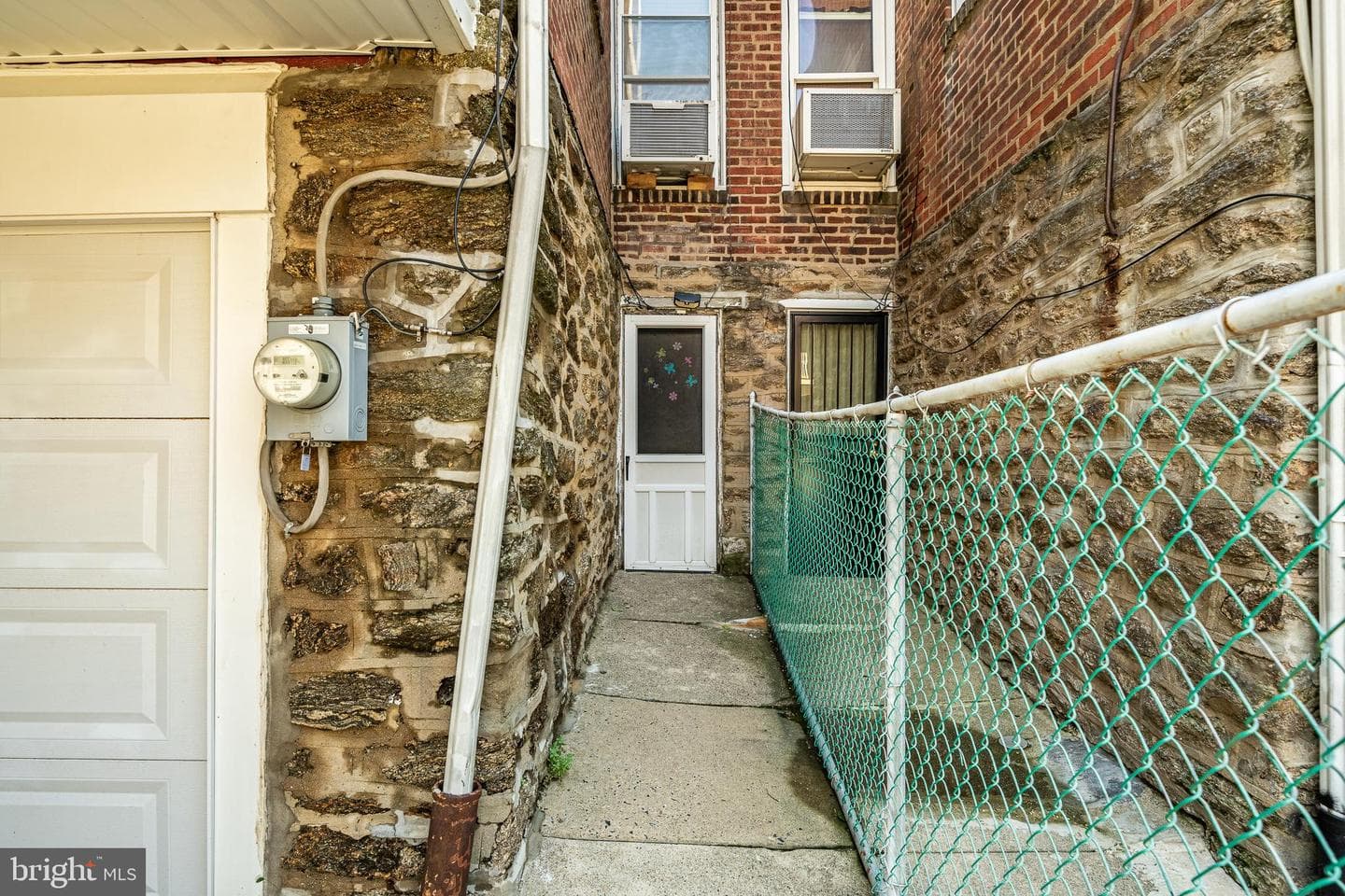 7186 N Uber Street photo 28