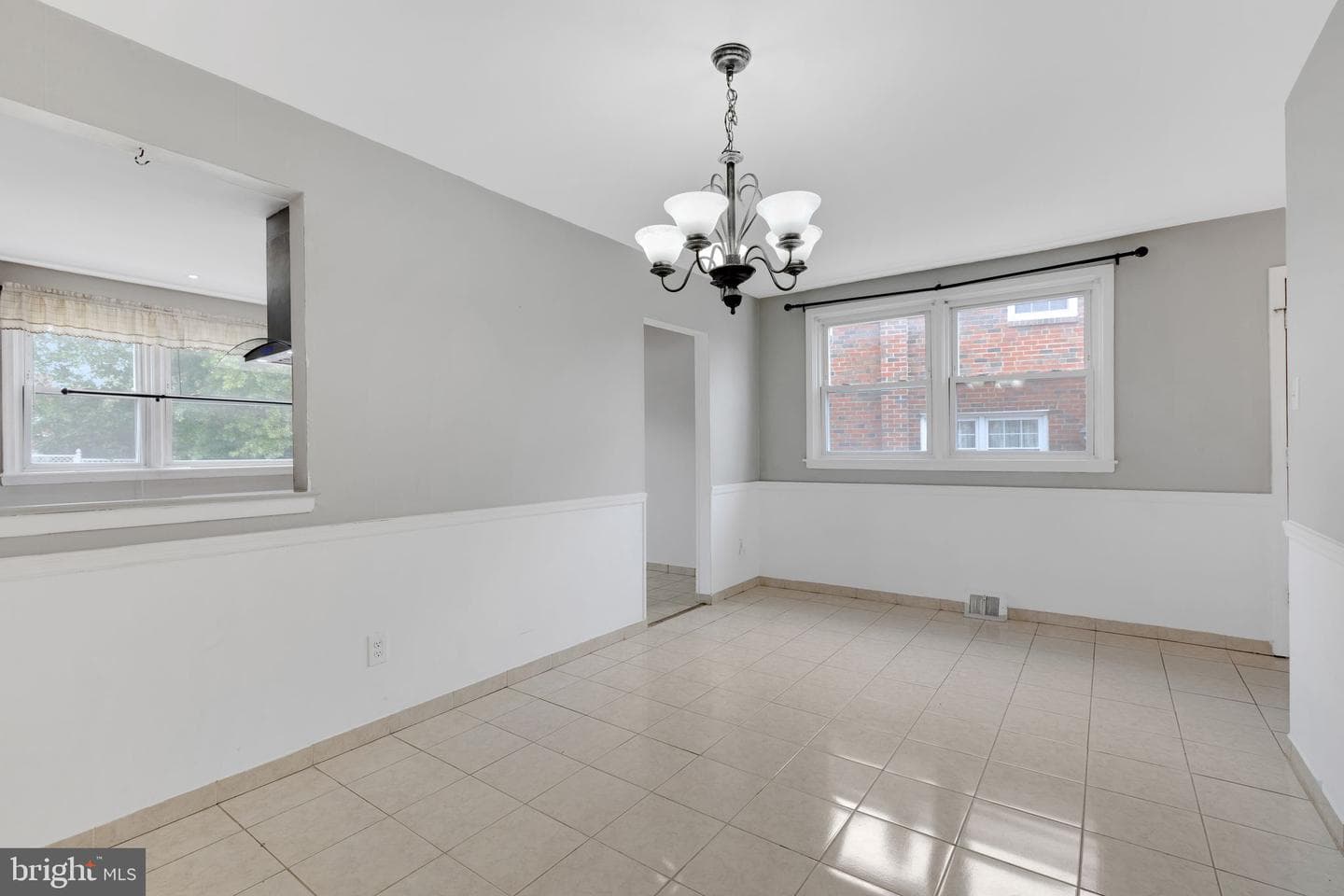 7456 Hill Road photo 17
