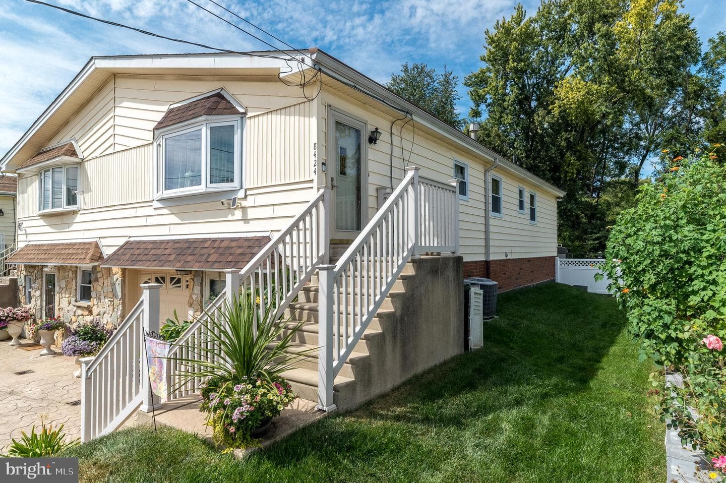 8424 Algon Avenue photo 4