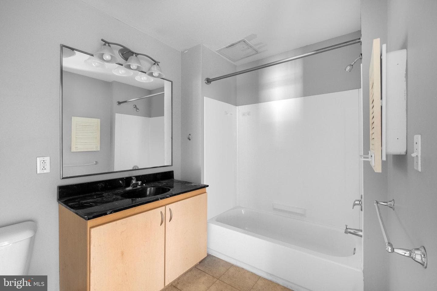 111 N 9th Street #518 photo 16