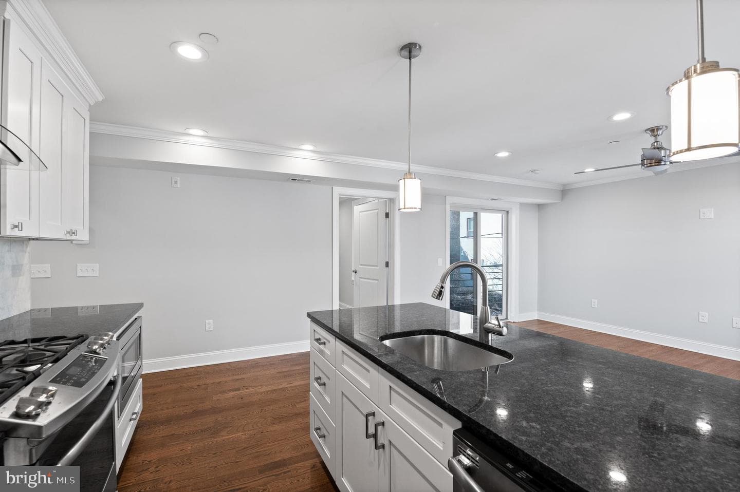 988 N Marshall Street #2r photo 10