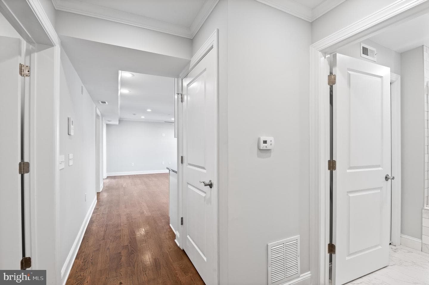 988 N Marshall Street #2r photo 16