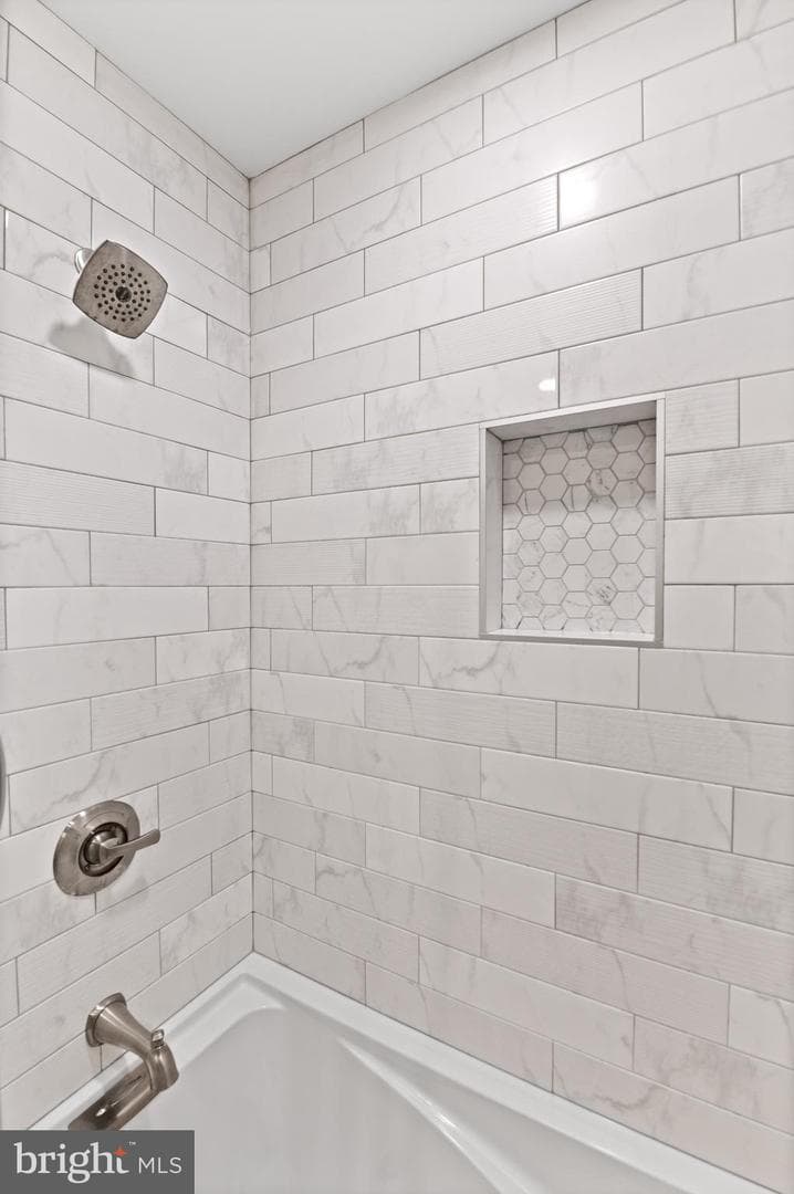 988 N Marshall Street #2r photo 18