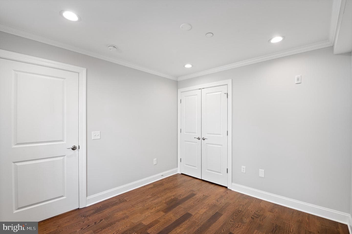 988 N Marshall Street #2r photo 19