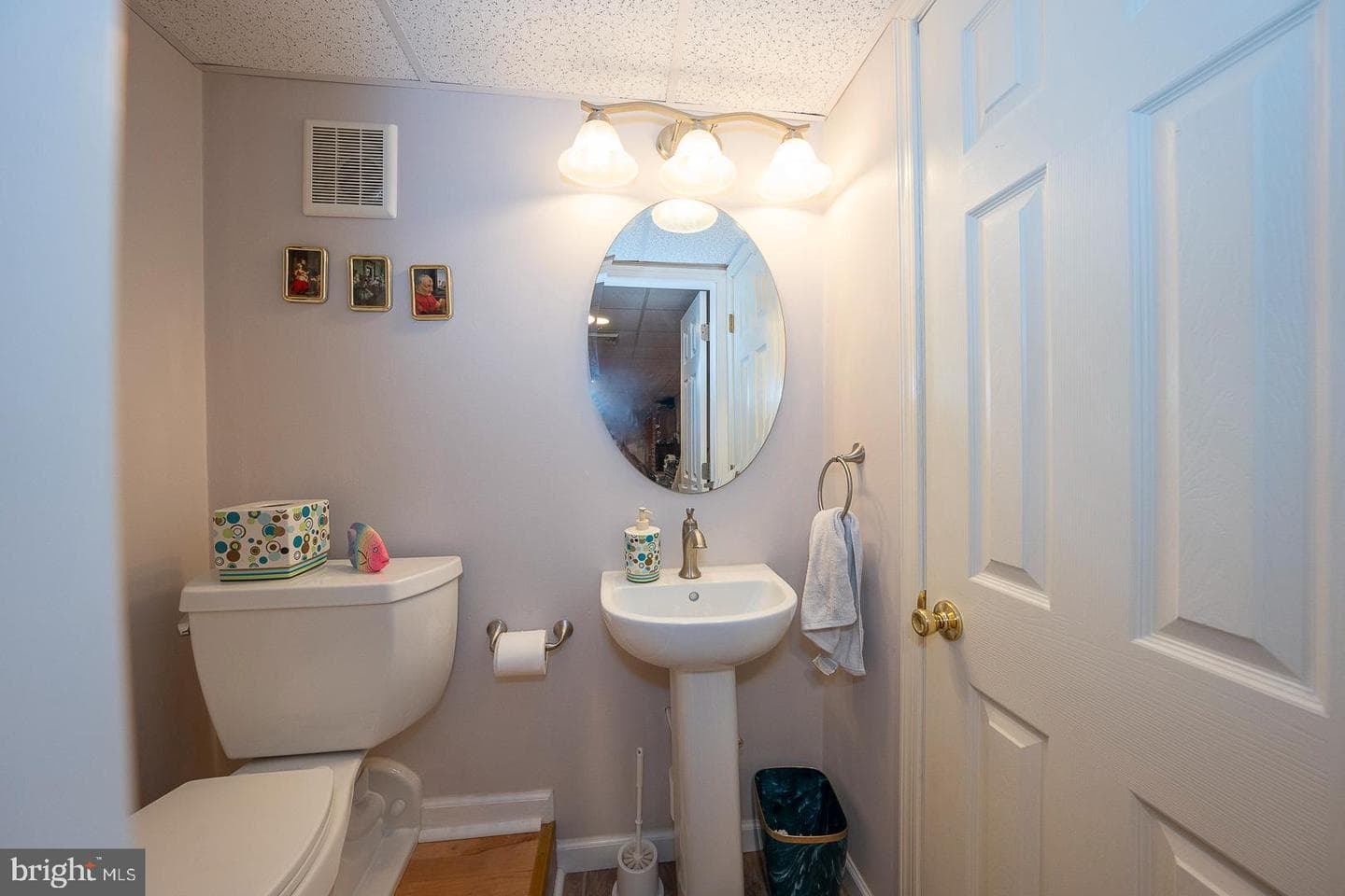 539 W Moreland Avenue photo 22