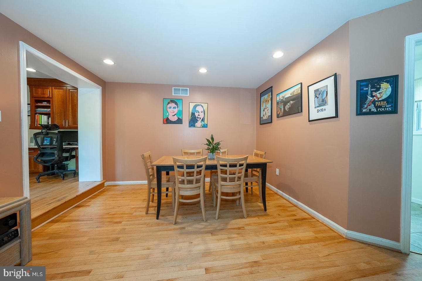 539 W Moreland Avenue photo 9