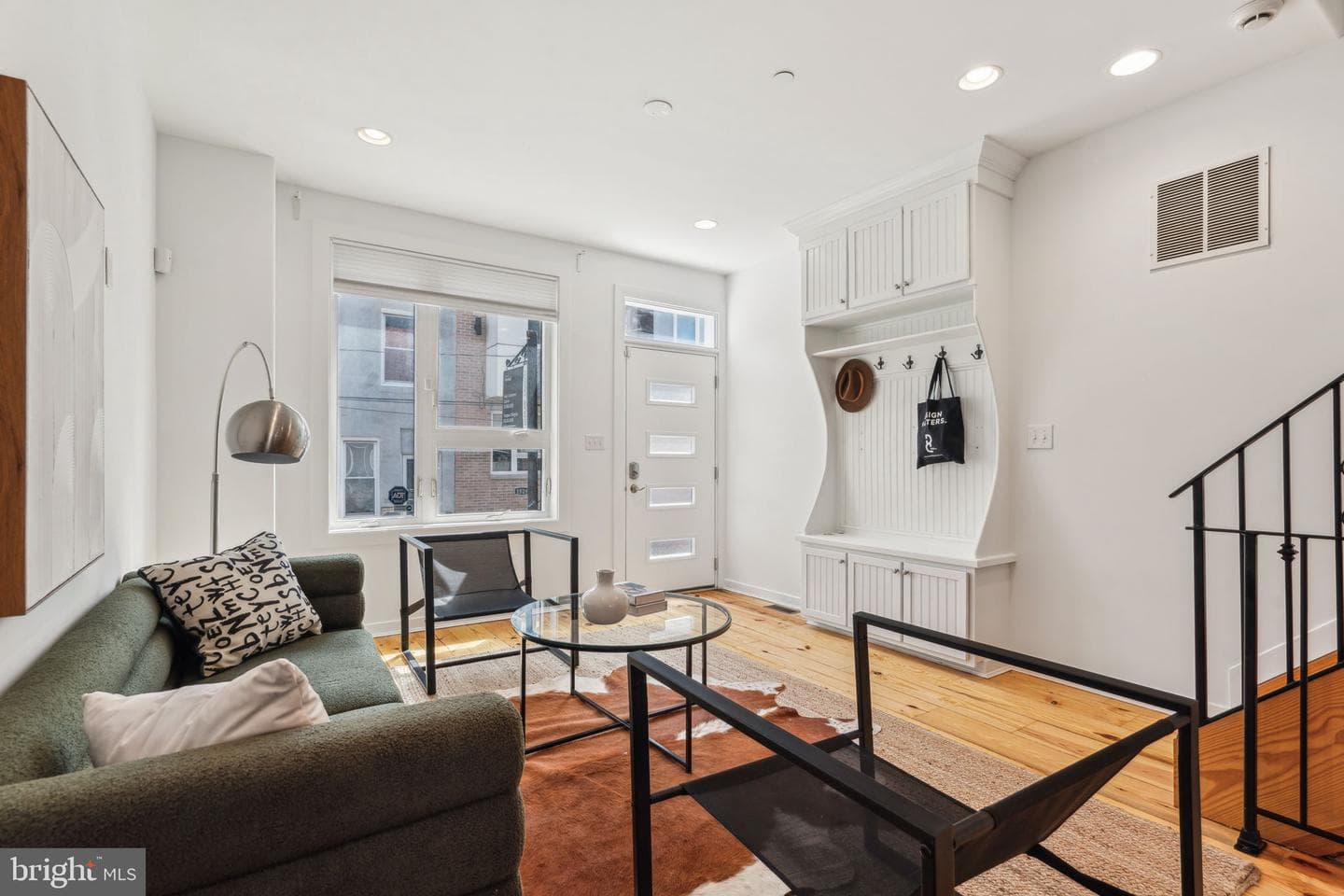 1524 S Dorrance Street photo 2