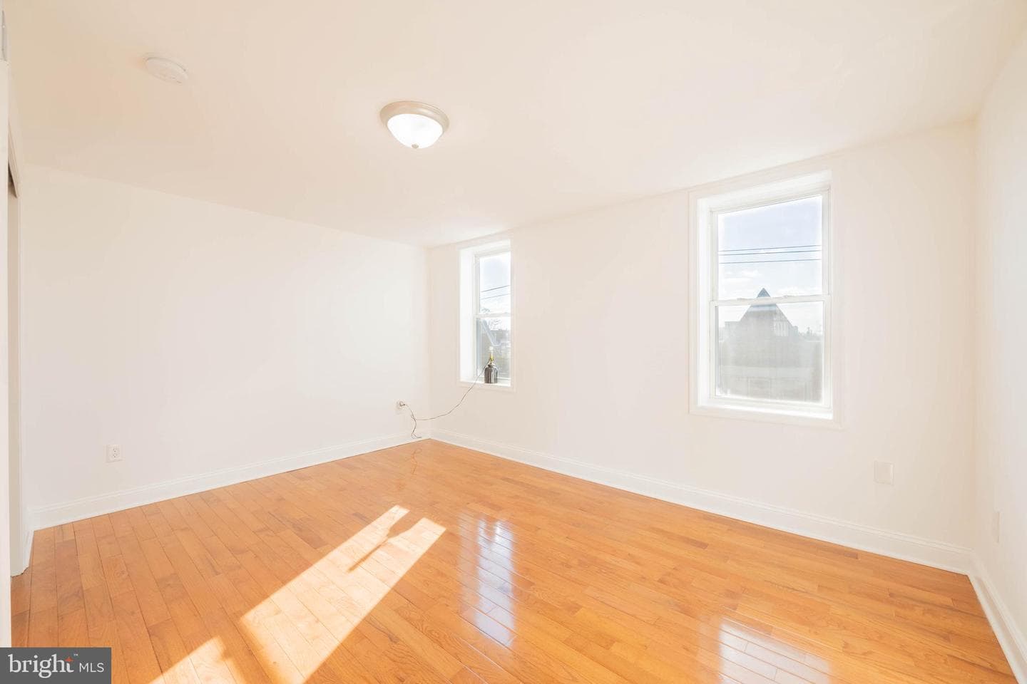 1737 Mifflin Street photo 6