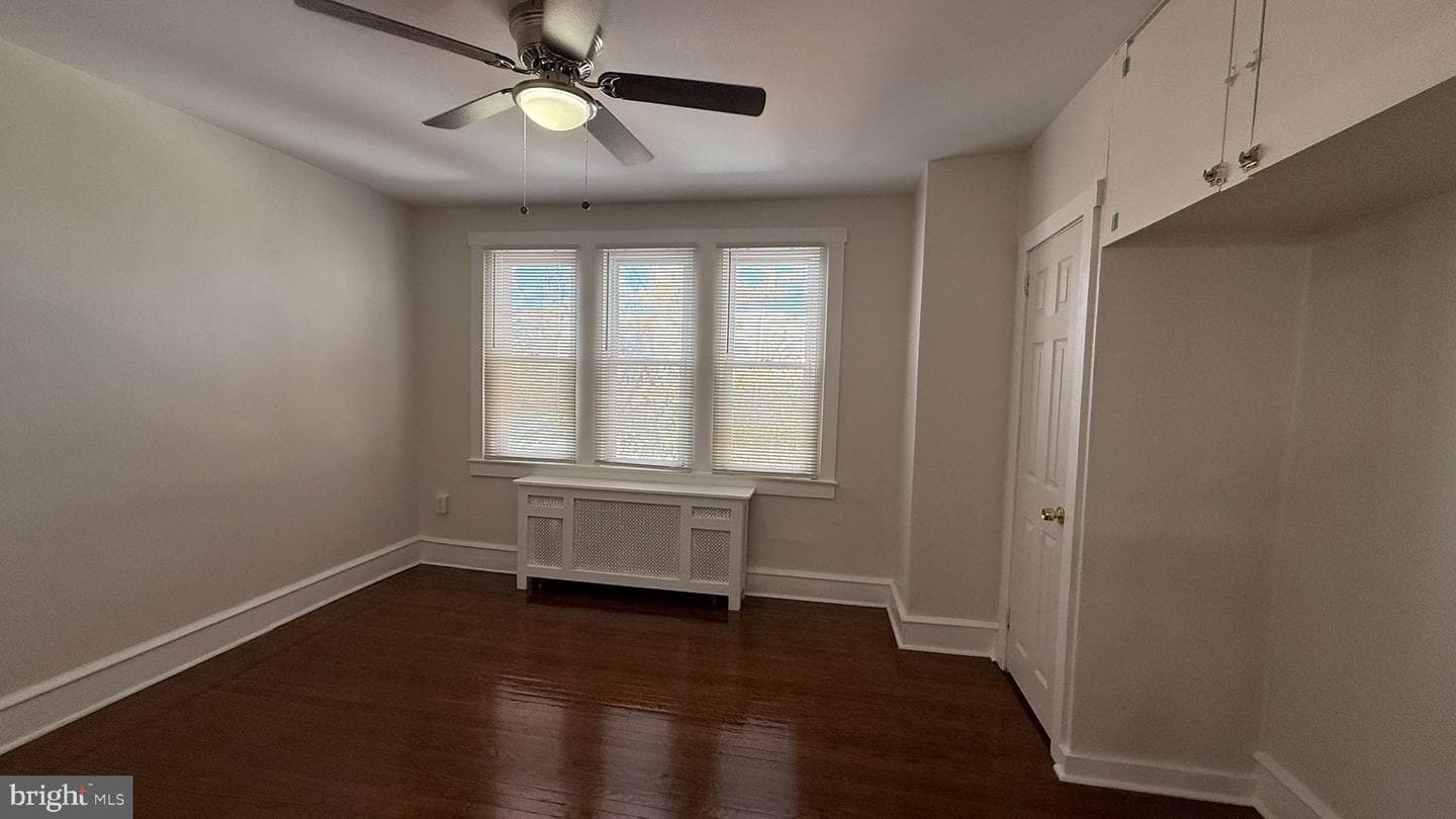 938 Anchor Street photo 17