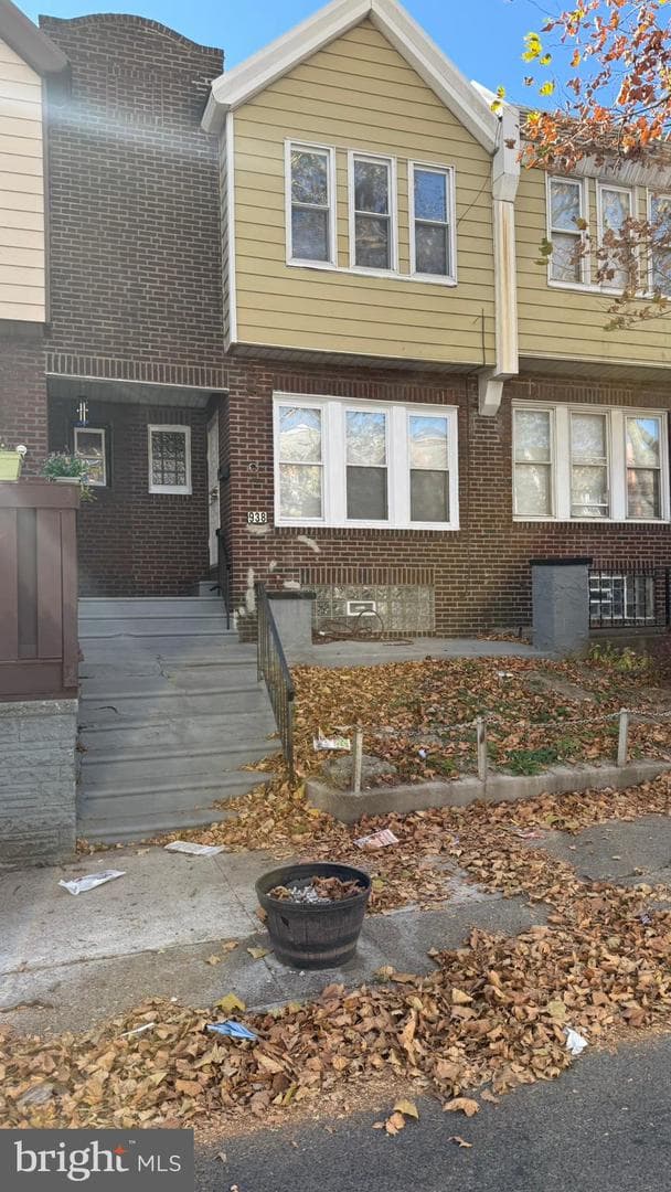 938 Anchor Street photo 2