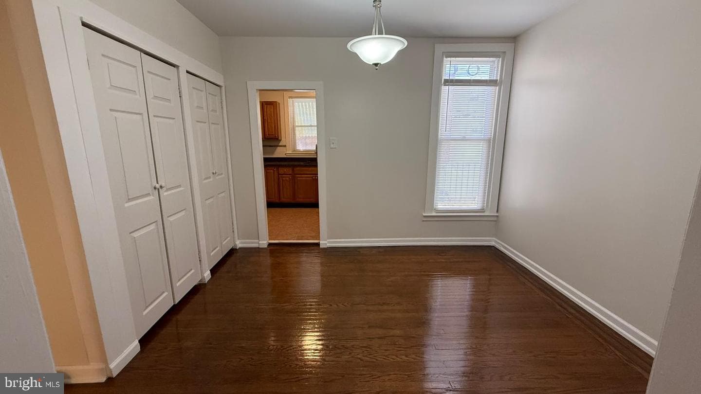 938 Anchor Street photo 7