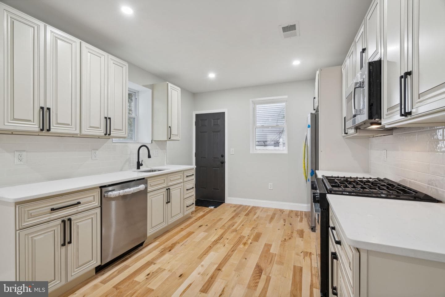 3013 Wharton Street photo 13