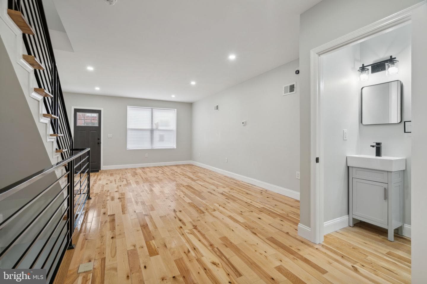 3013 Wharton Street photo 9