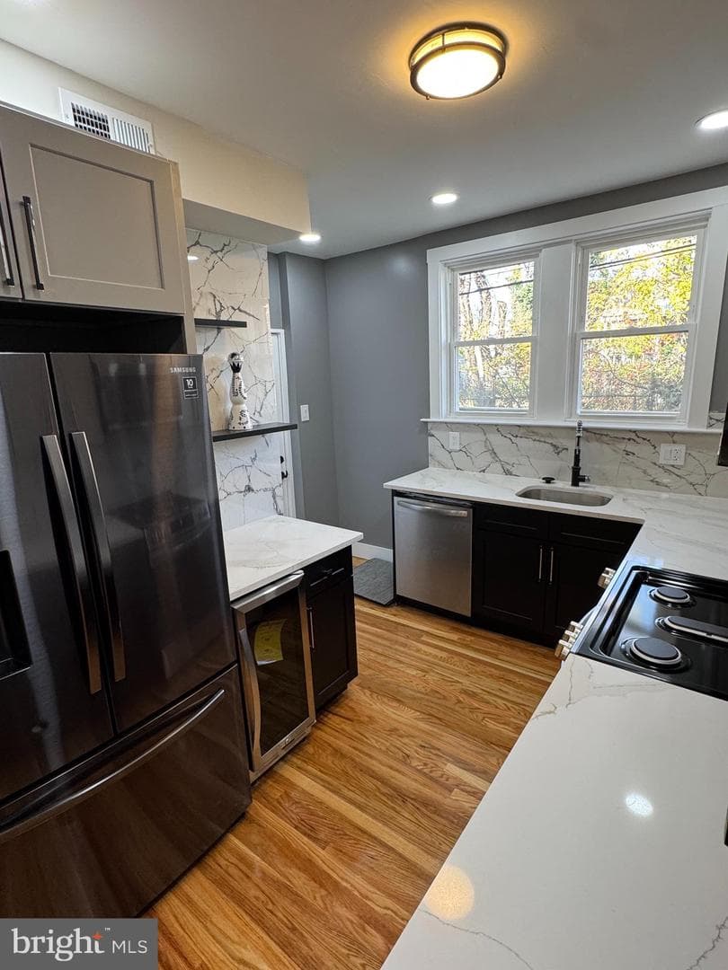 1607 Widener Place photo 10