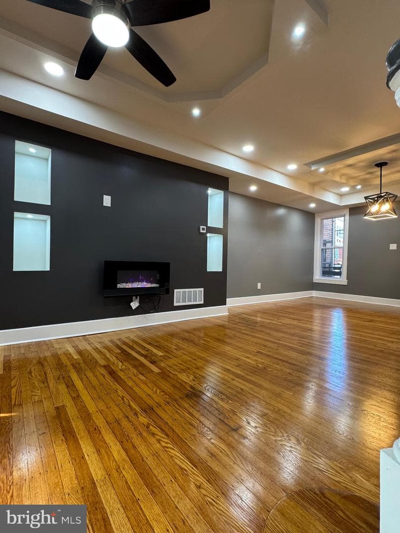 1607 Widener Place photo 7