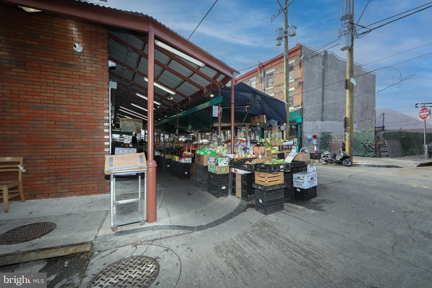 832 League Street photo 30