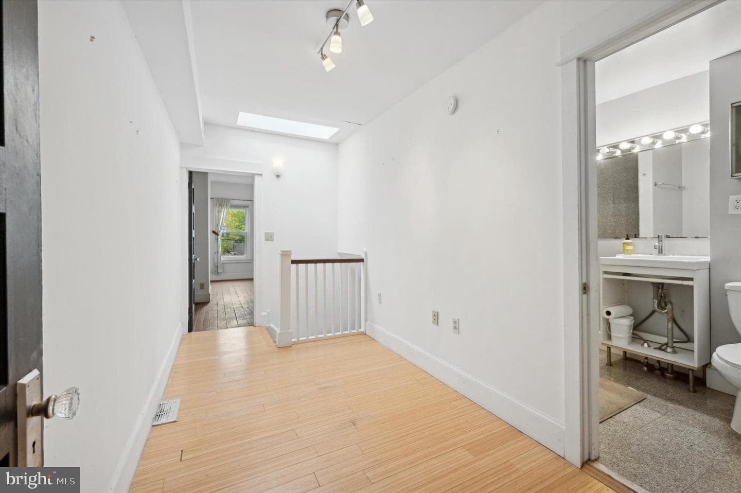1215 N Taney Street photo 11