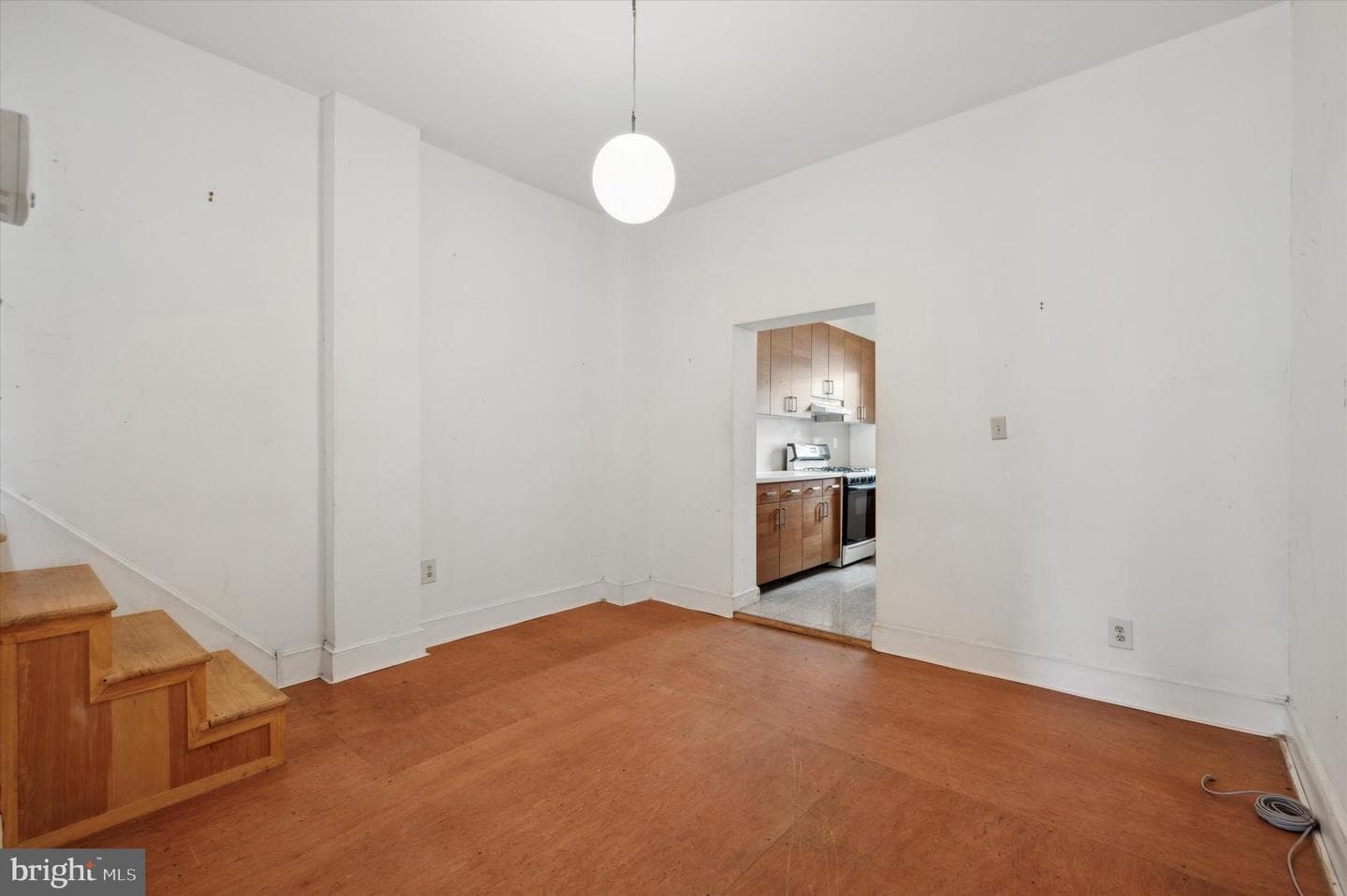 1215 N Taney Street photo 4