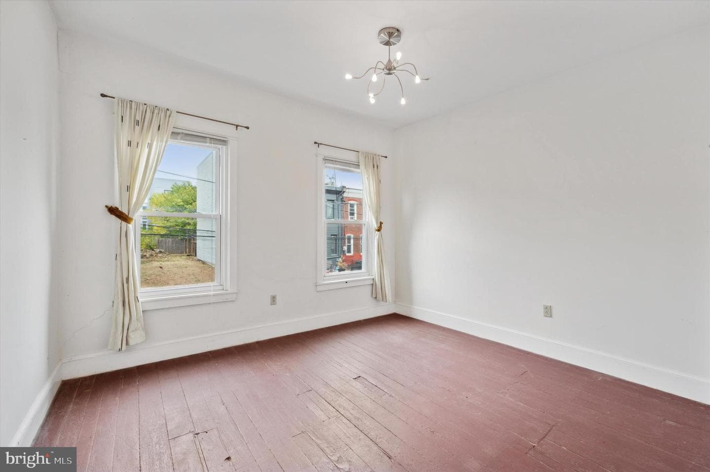 1215 N Taney Street photo 9