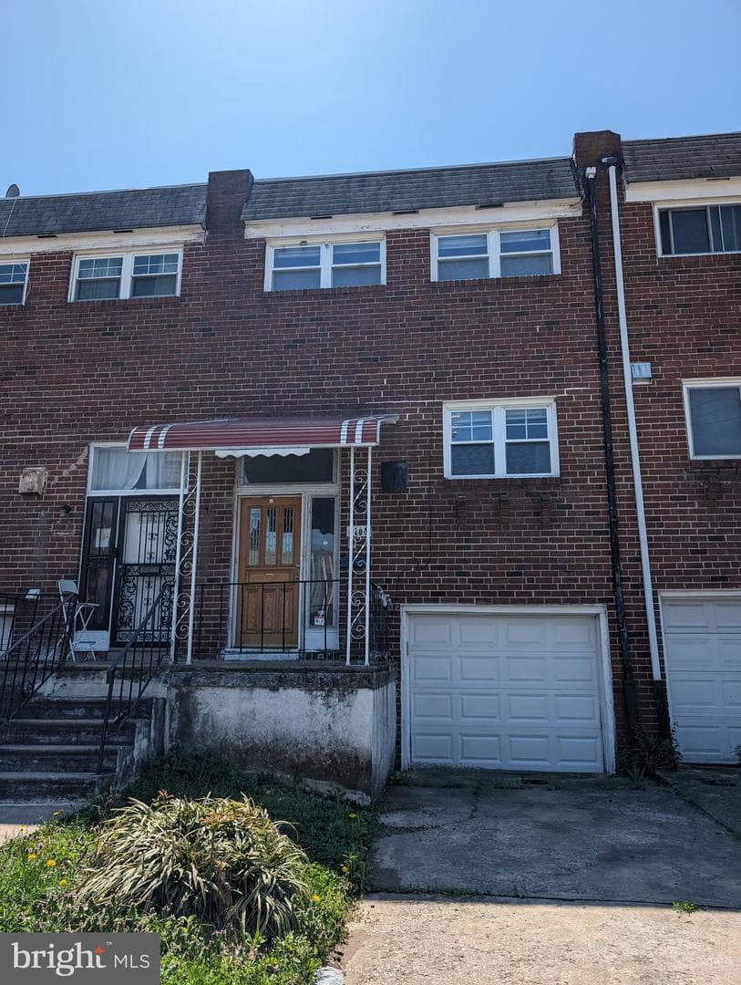 1104 W Master Street photo 22