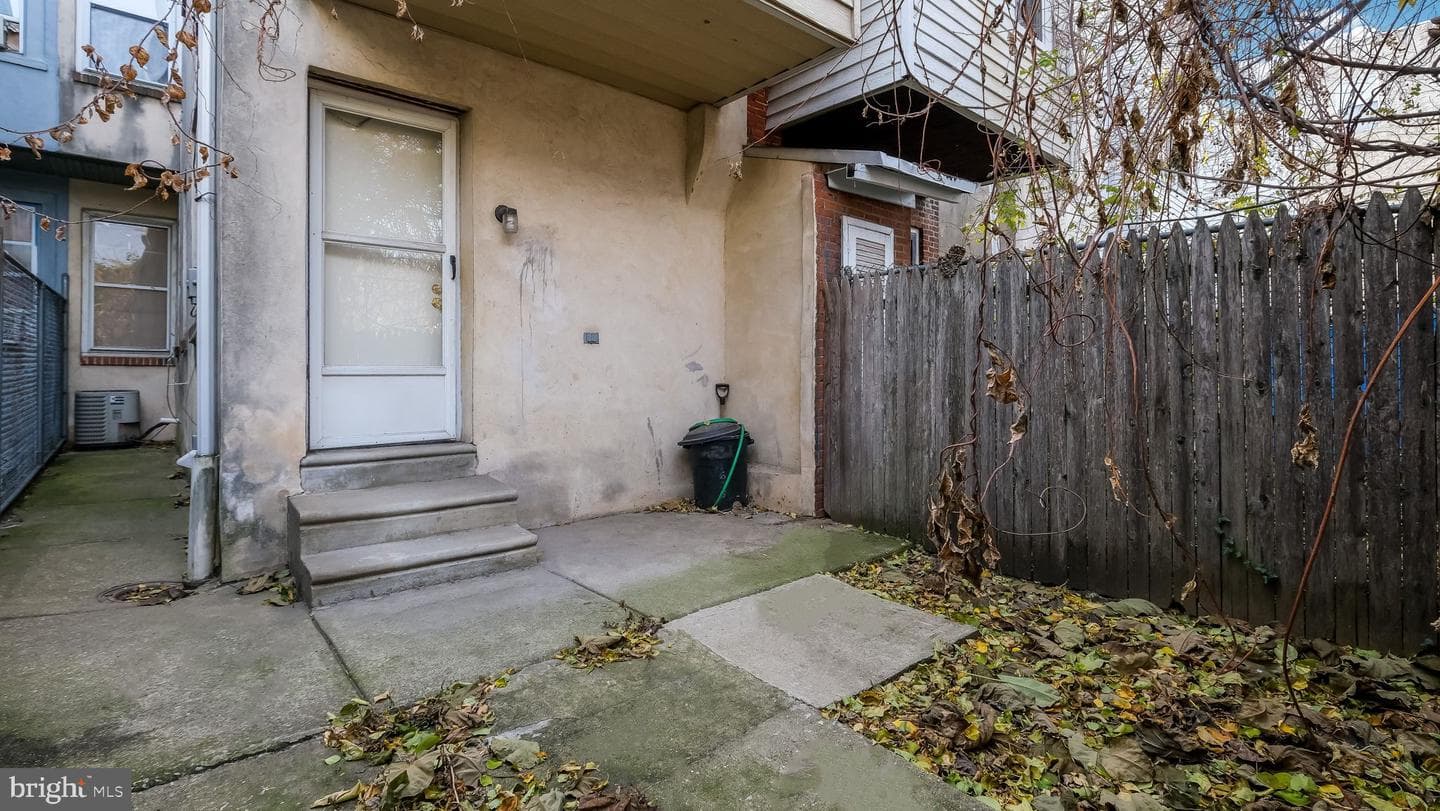 1635 French Street photo 24
